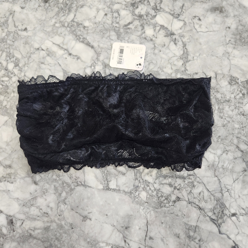 FREE PEOPLE NWT Bring Me Another Bandeau / Black - small - Lace